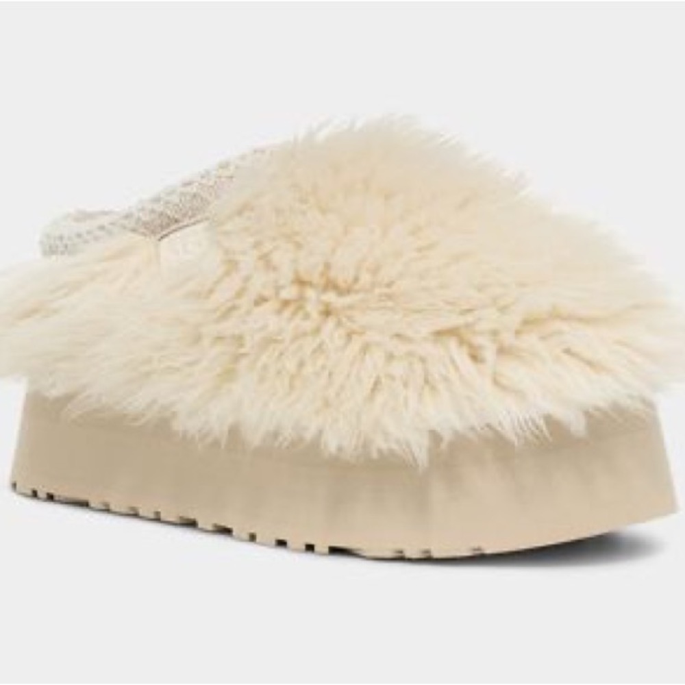 Ugg Fluff Sugar Momma Tasman size 10 white w no box but new never worn rare!
